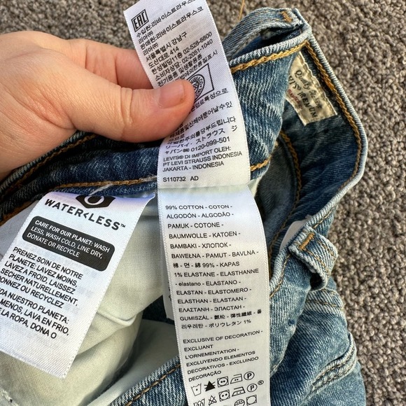 Levi's 70s High Flare Jeans - Picture 4 of 8